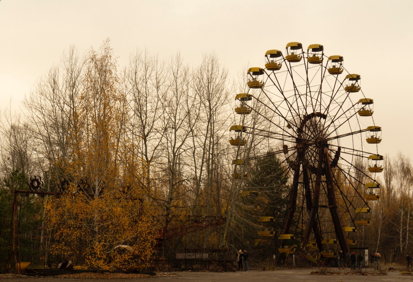 6 Great Novels if You Love Spooky Theme Park Stories | by Emma Boone |  Books Are Our Superpower